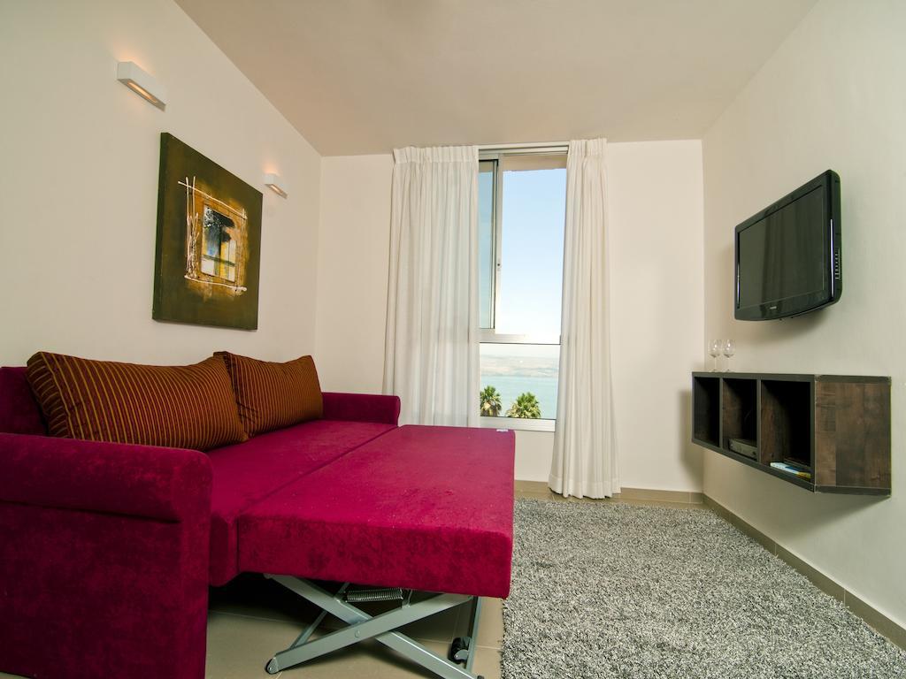 太巴列基利波公寓式酒店 提比里亞 外观 照片